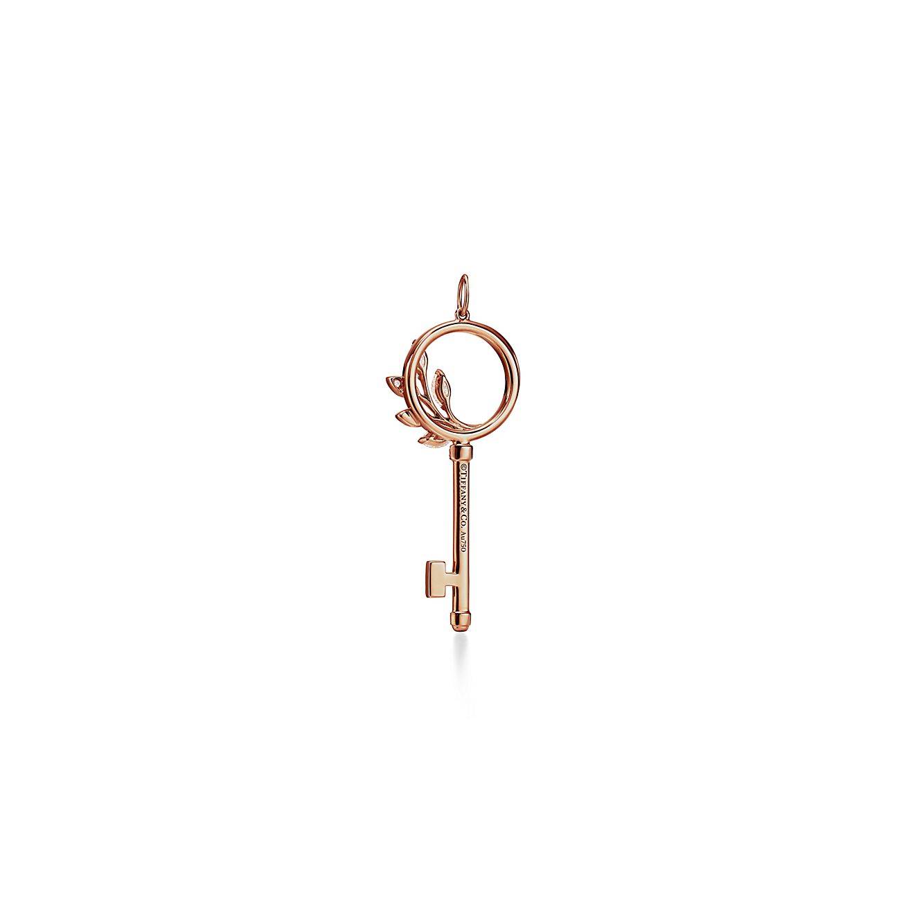 TIFFANY KEYS TIFFANY VICTORIA® DIAMOND VINE CIRCLE KEY IN 18K ROSE GOLD